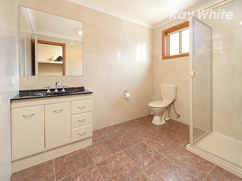 5 Grandeur Place, East Albury NSW 2640