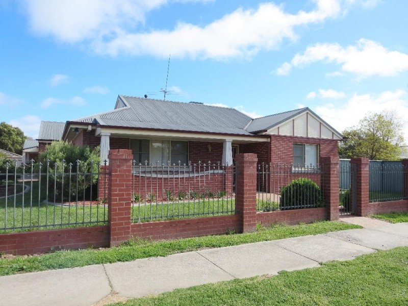 2/108 Adams Street, Jindera NSW 2642