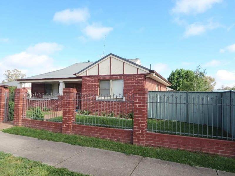 2/108 Adams Street, Jindera NSW 2642