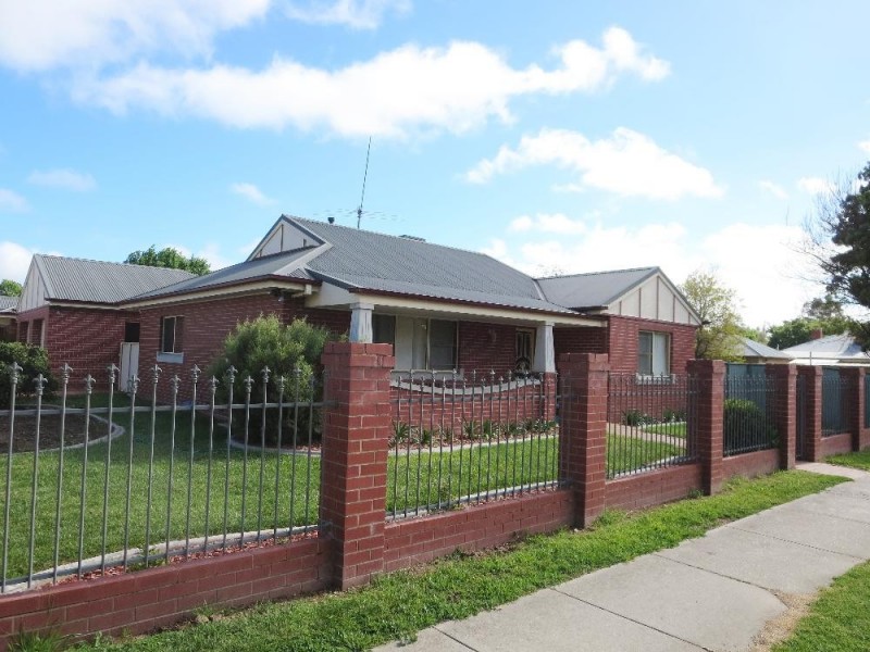 2/108 Adams Street, Jindera NSW 2642
