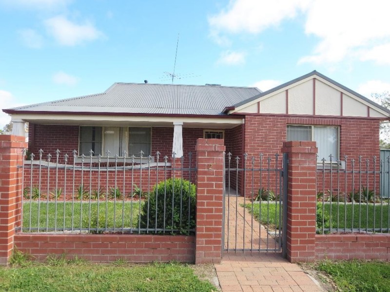 2/108 Adams Street, Jindera NSW 2642