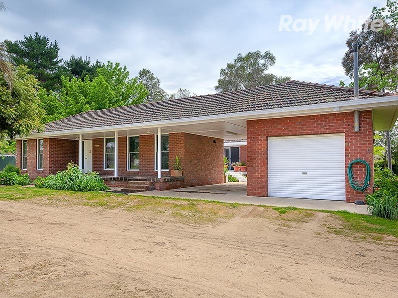 51 Hueske Road, Jindera NSW 2642