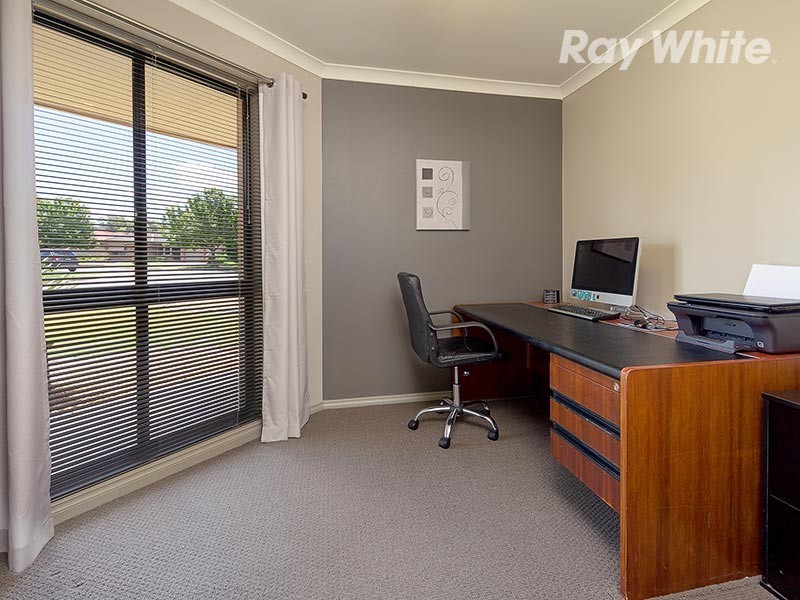 43 Privett Place, Lavington NSW 2641