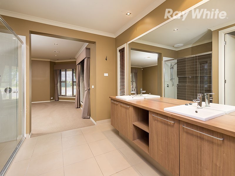 4 Black Springs Circuit, Albury NSW 2640