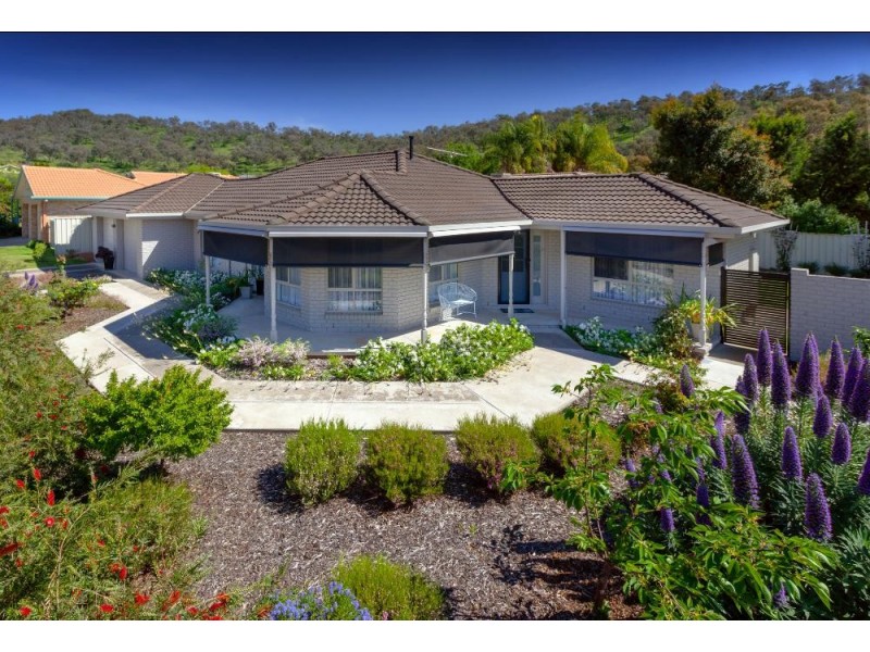 14 Howard Place, Glenroy NSW 2640