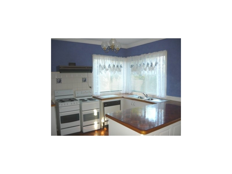 1040 Barooga Street, North Albury NSW 2640