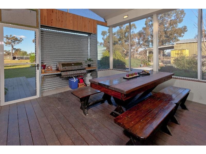 162 Sturt Street, Howlong NSW 2643
