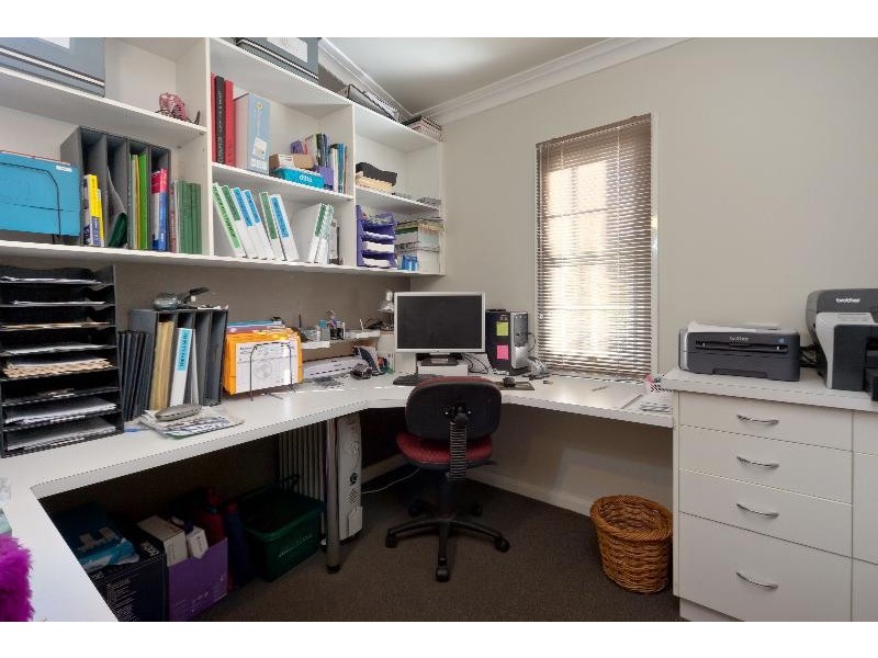 162 Sturt Street, Howlong NSW 2643