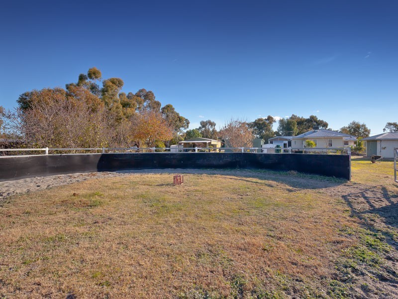 162 Sturt Street, Howlong NSW 2643