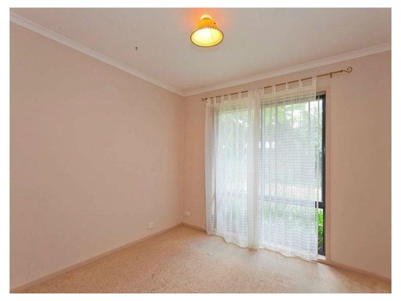 92 Hammer Street, Howlong NSW 2643