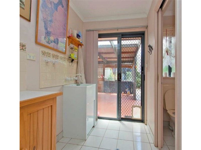 92 Hammer Street, Howlong NSW 2643