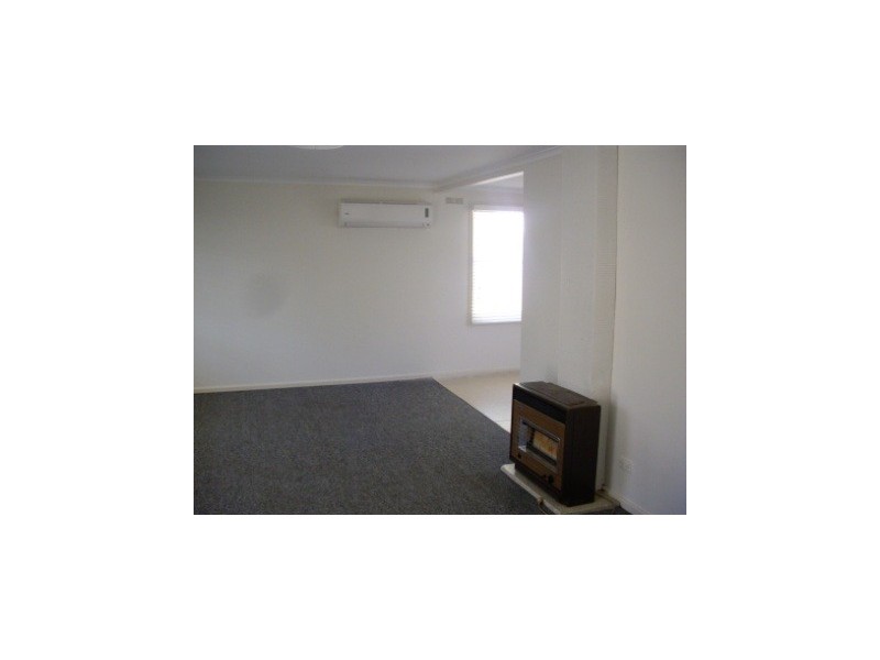 35 Hibiscus Crescent, West Albury NSW 2640