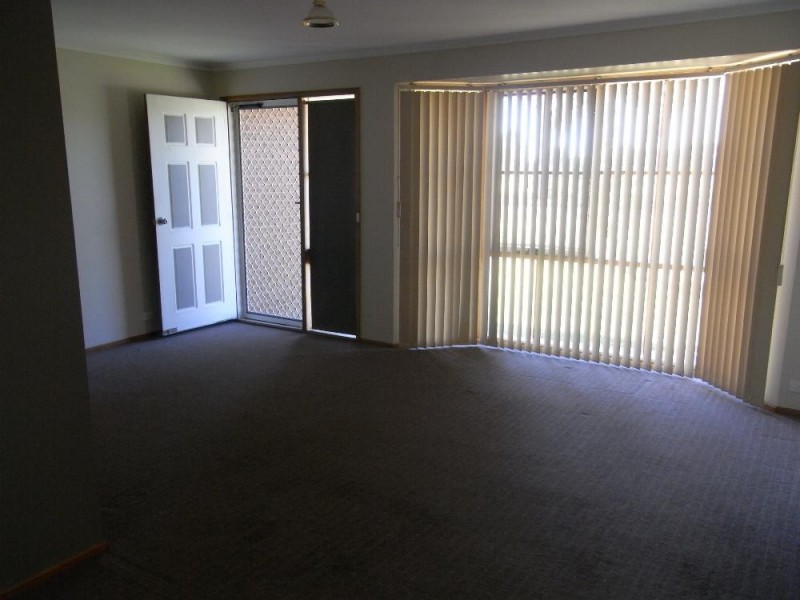 152 Jude Street, Howlong NSW 2643