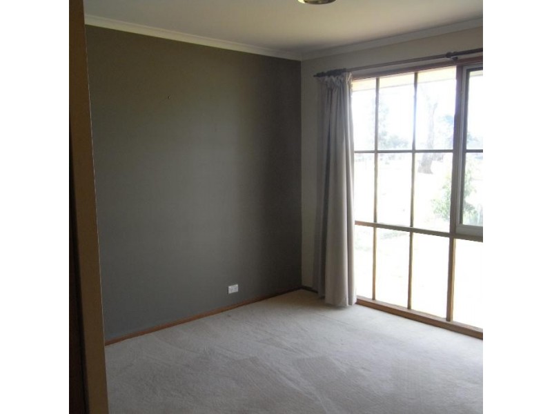 152 Jude Street, Howlong NSW 2643