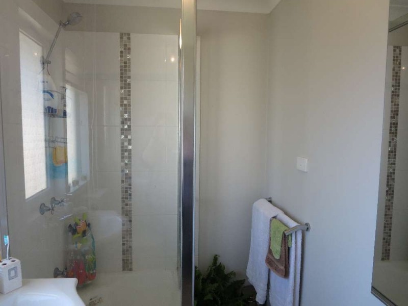 965 Captain Cook Drive, North Albury NSW 2640