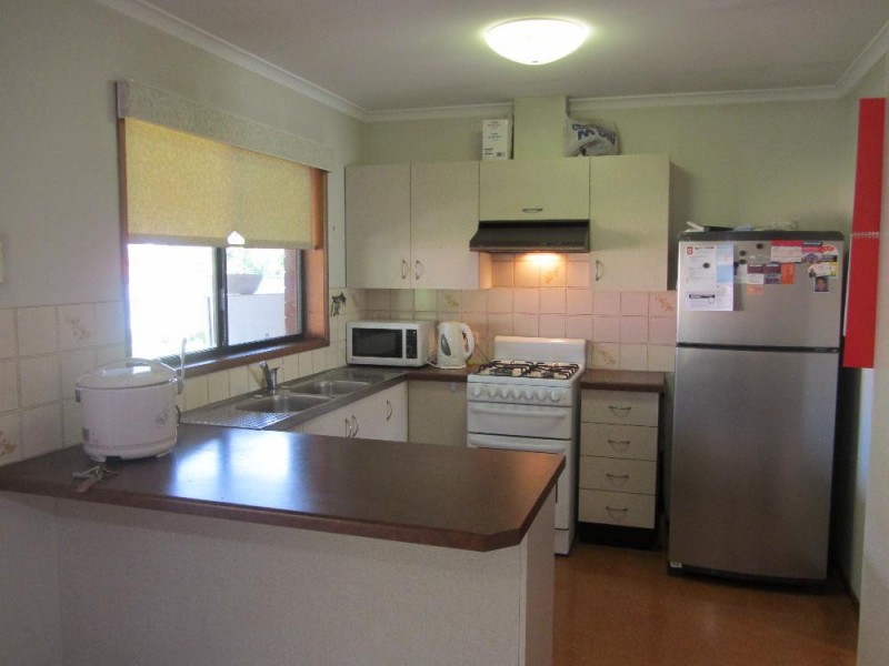 4 Candlebark Street, Thurgoona NSW 2640