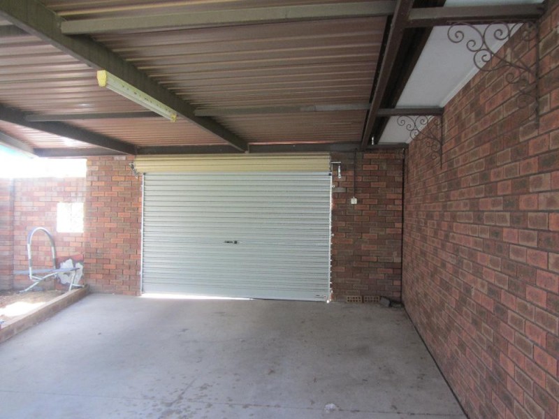 4 Candlebark Street, Thurgoona NSW 2640