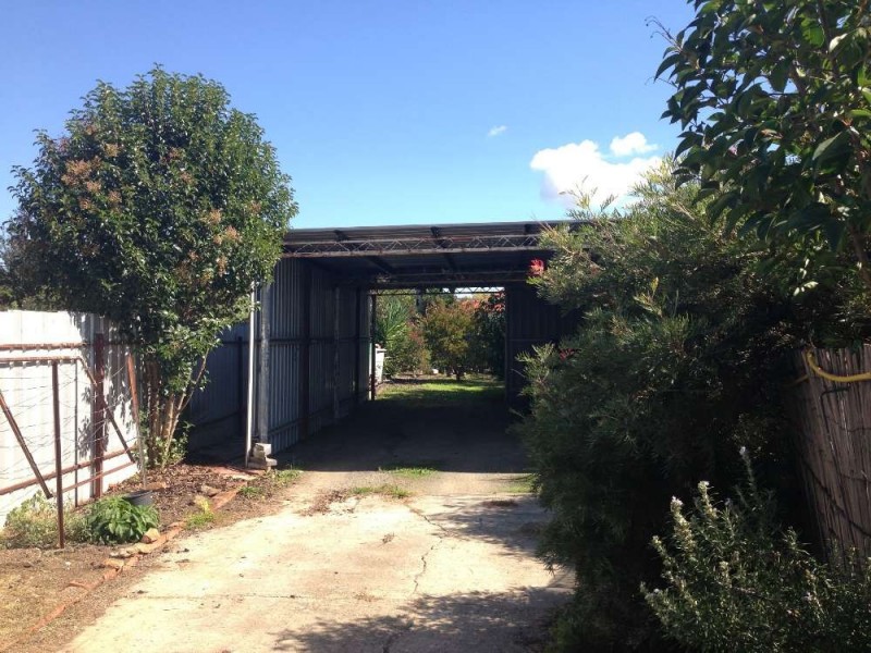 1011 Barooga Street, North Albury NSW 2640