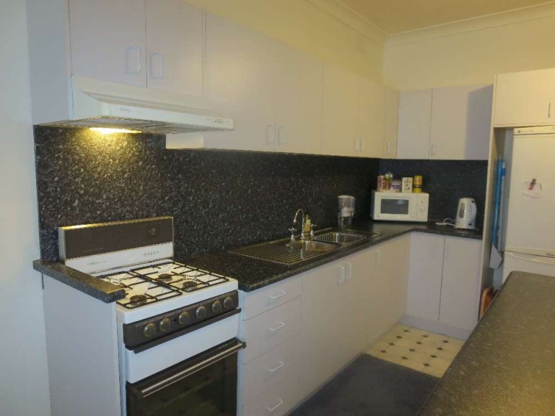 1/461 Douglas Road, Lavington NSW 2641