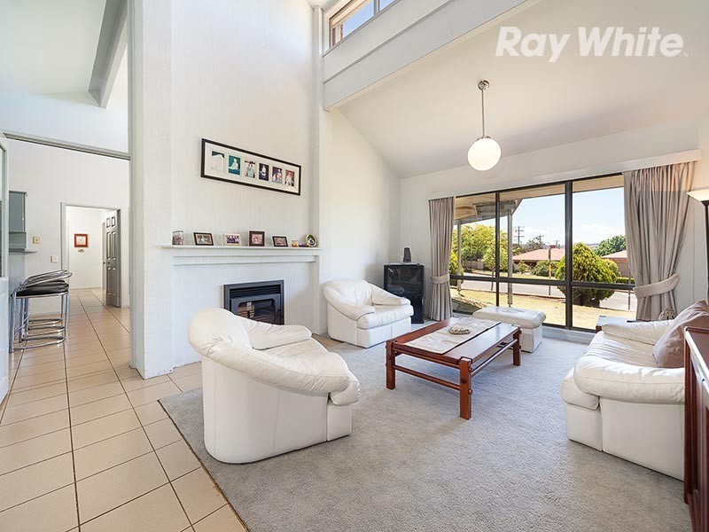 1 Palm Drive, East Albury NSW 2640