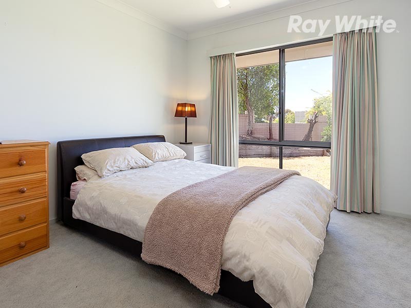 1 Palm Drive, East Albury NSW 2640