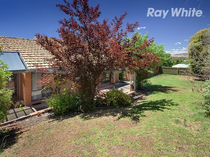 1 Palm Drive, East Albury NSW 2640