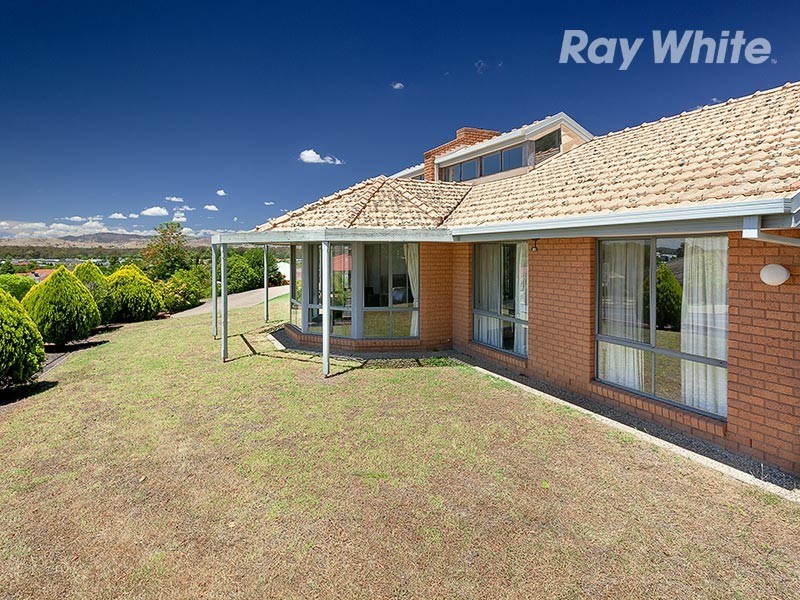 1 Palm Drive, East Albury NSW 2640