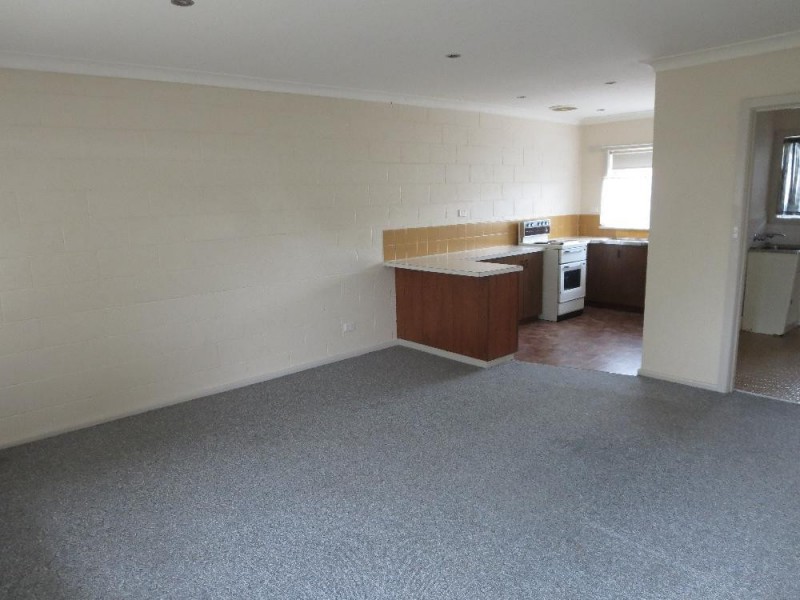 2/451 Rose Street, Lavington NSW 2641