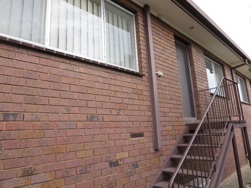 2/451 Rose Street, Lavington NSW 2641