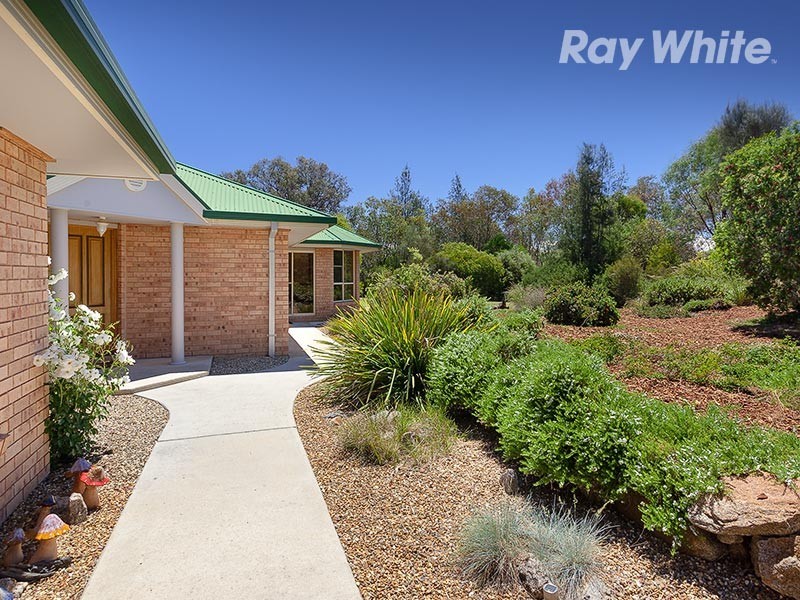 2 Hopwood Road, Thurgoona NSW 2640