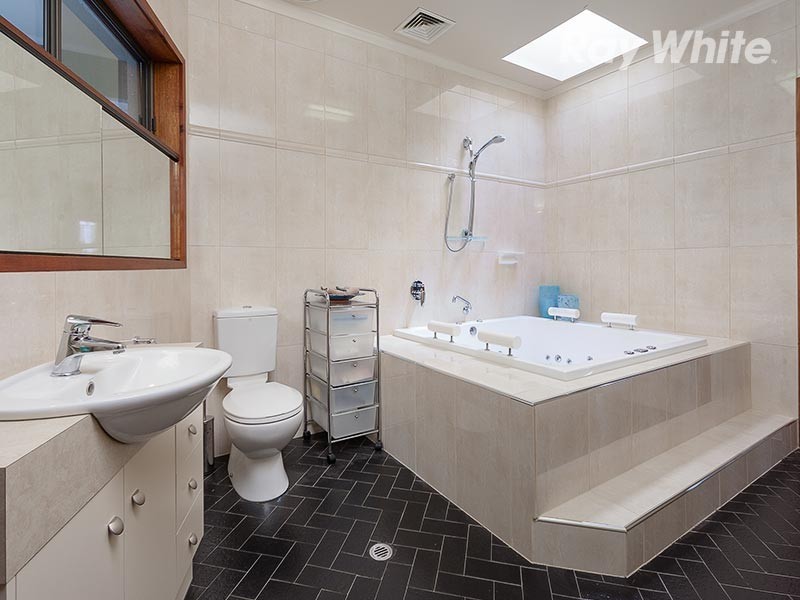 662 Briardale Road, Lavington NSW 2641