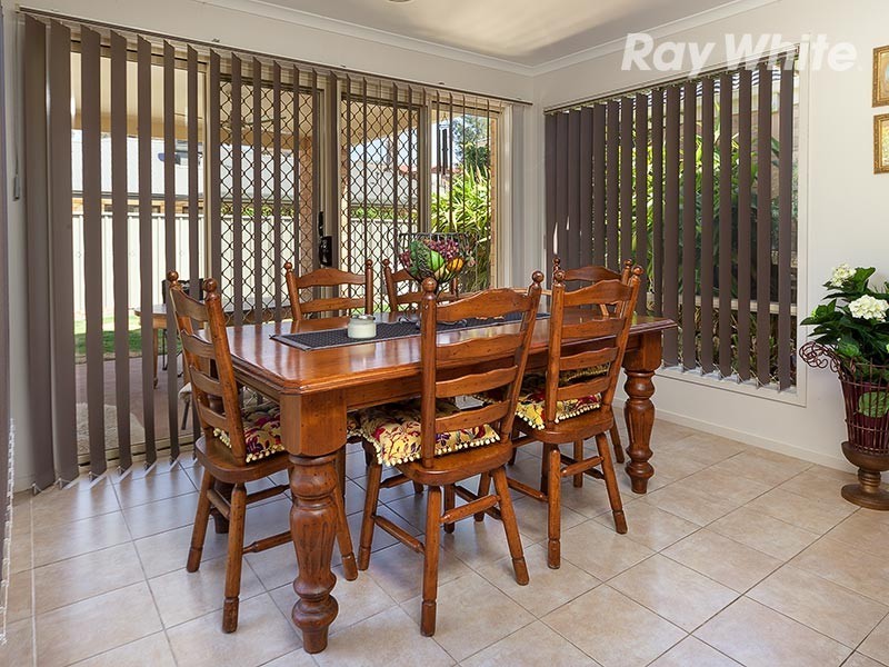 689 Pearsall Street, Hamilton Valley NSW 2641