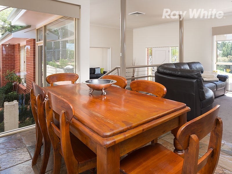 10 Sunrise Terrace, East Albury NSW 2640