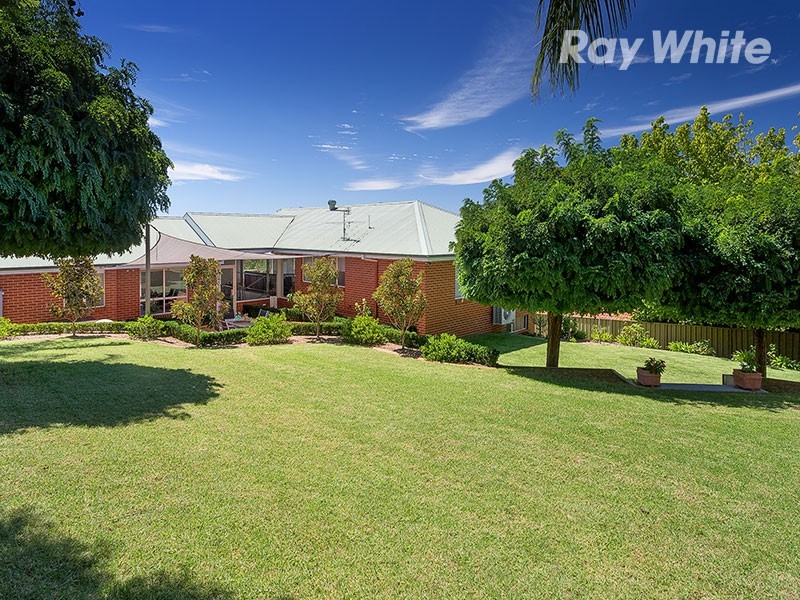 10 Sunrise Terrace, East Albury NSW 2640