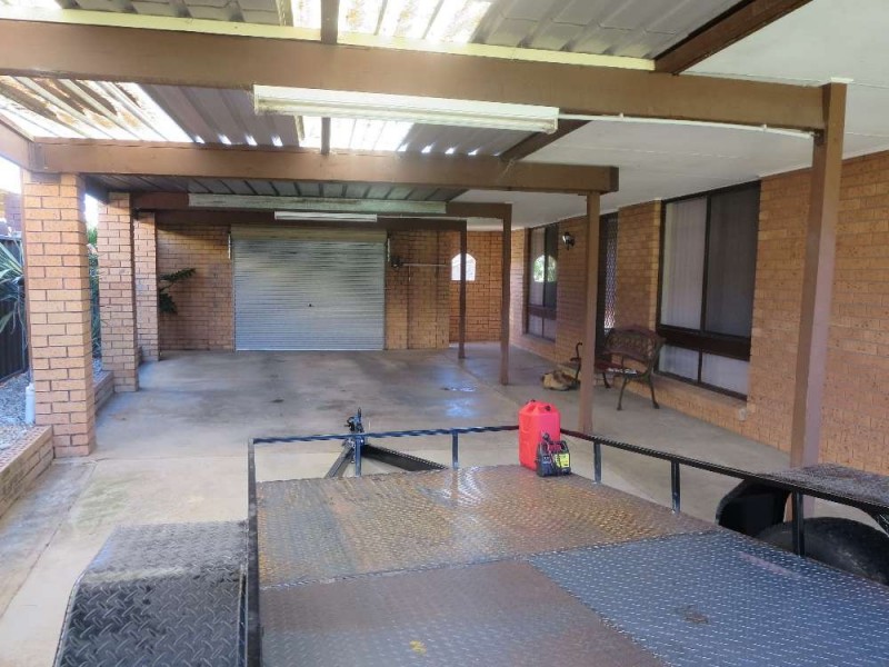 5 Renwick Court, Lavington NSW 2641