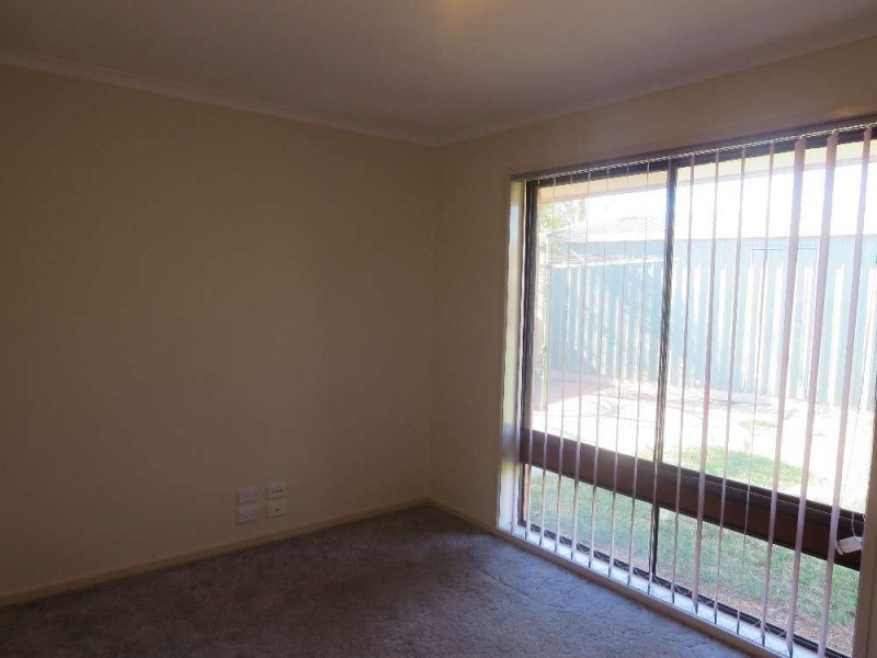 5 Renwick Court, Lavington NSW 2641