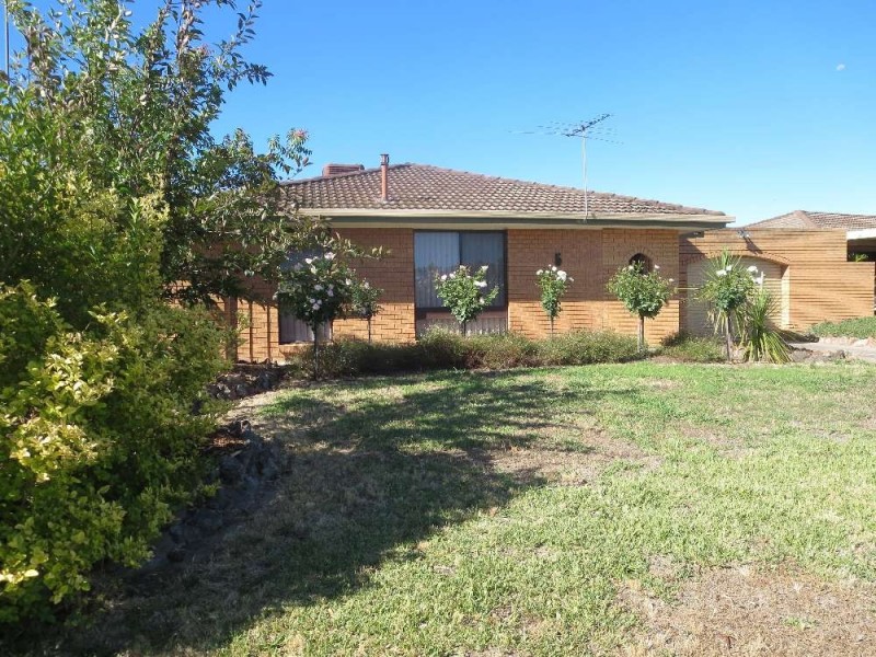 5 Renwick Court, Lavington NSW 2641