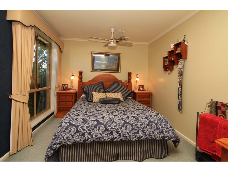 7 Owen Court, Lavington NSW 2641