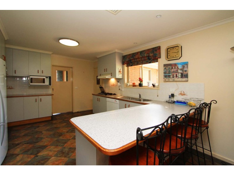 7 Owen Court, Lavington NSW 2641