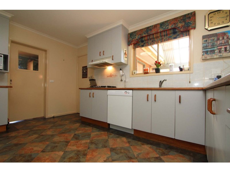 7 Owen Court, Lavington NSW 2641