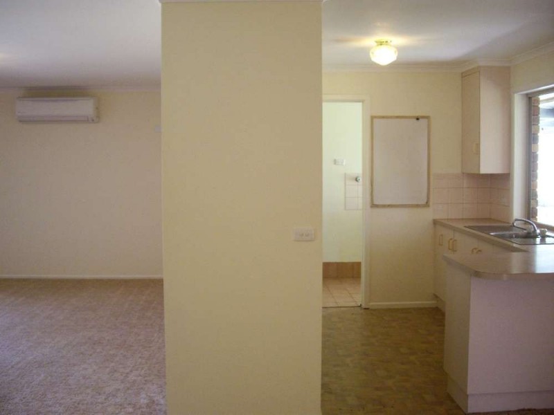 2 Eucalypt Court, Thurgoona NSW 2640