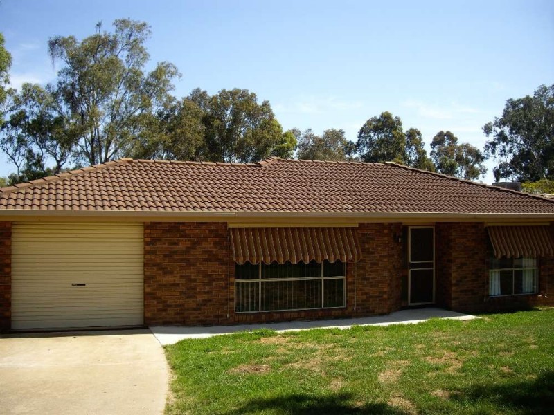2 Eucalypt Court, Thurgoona NSW 2640