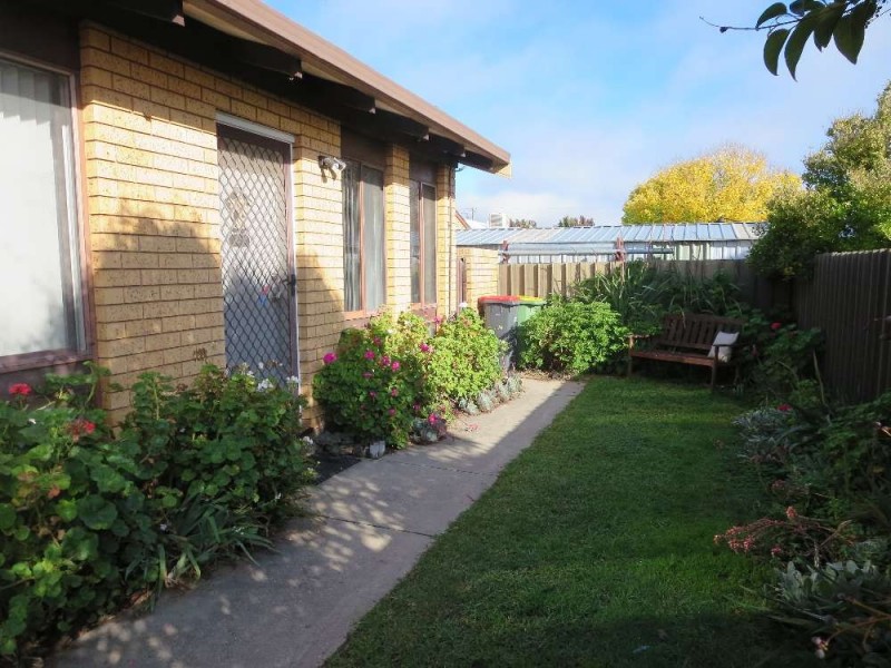 4/635 Storey Street, Lavington NSW 2641