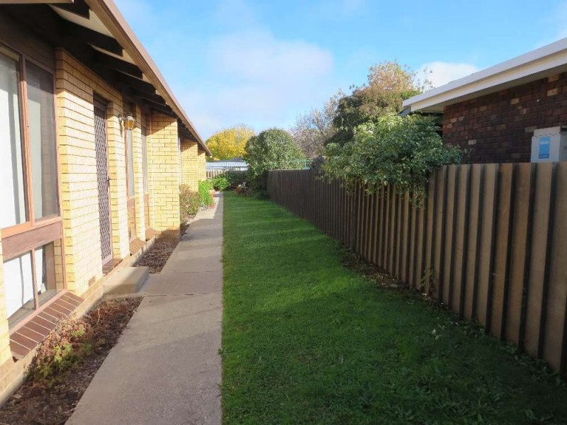 4/635 Storey Street, Lavington NSW 2641