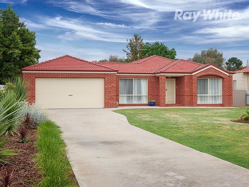170 Clarke Street, Howlong NSW 2643