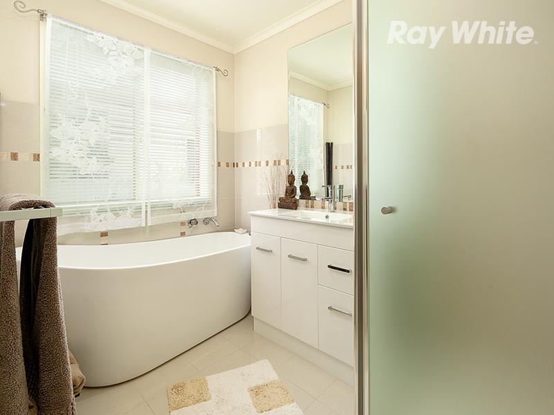 170 Clarke Street, Howlong NSW 2643