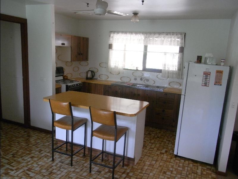 60 Read Street, Howlong NSW 2643