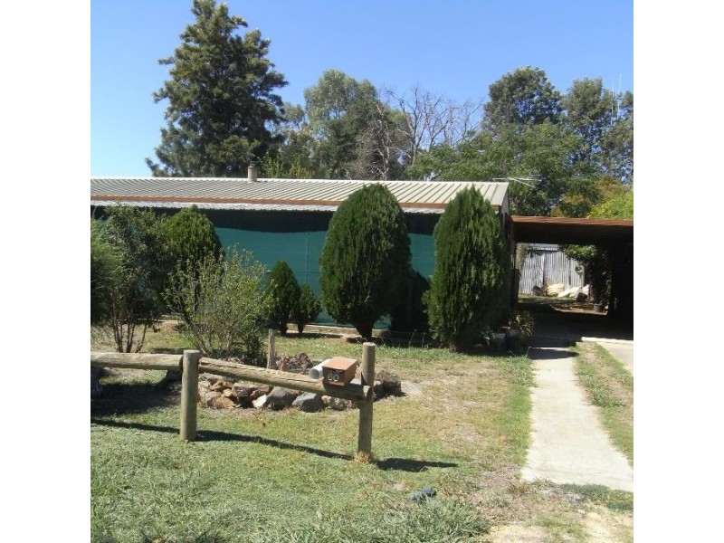 60 Read Street, Howlong NSW 2643