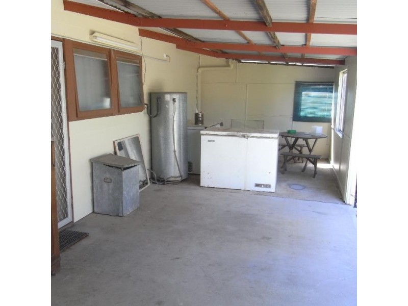 60 Read Street, Howlong NSW 2643