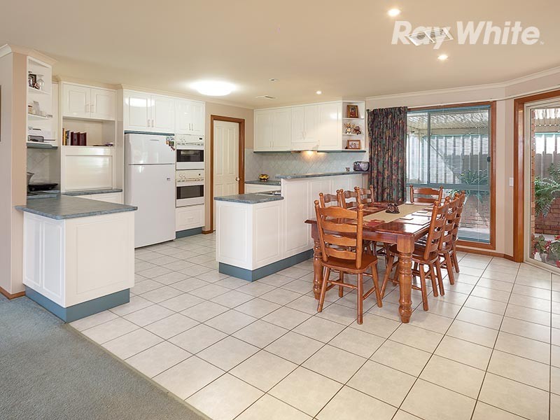 25 Honeysuckle Street, Thurgoona NSW 2640